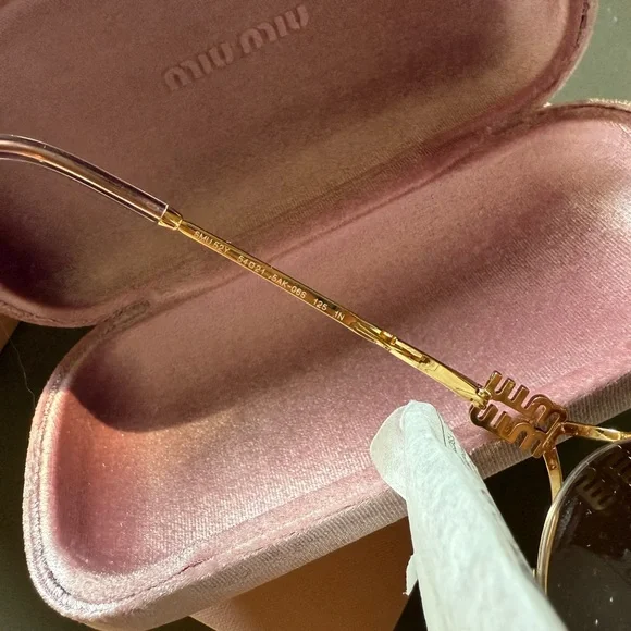Miu Miu Sunglasses NEW - Picture 7 of 10